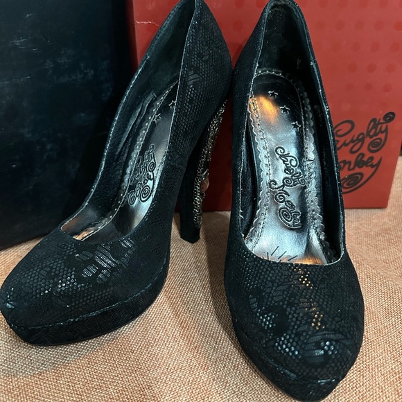 Naughty Monkey Black High-Heeled Pumps - Picture 4 of 8